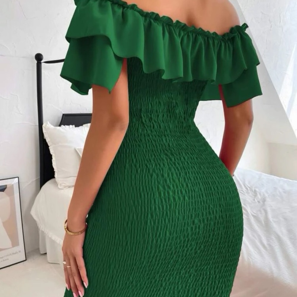 Dresss green color